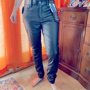 One5One Goddess Fit, Leather Look Pants